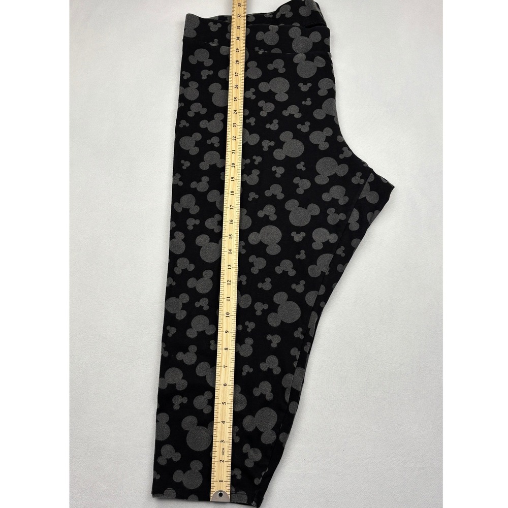 Disney Leggings Womens Plus Size 4 4X Mickey Mouse Icon Black Crop Capri Stretch - Picture 5 of 9